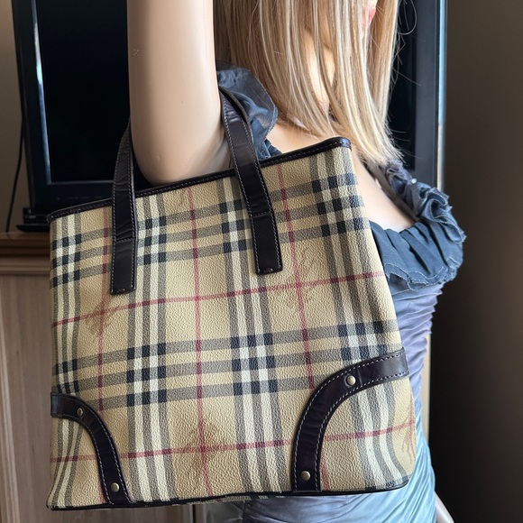 AUTHENTIC LARGE TOTE BAG BURBERRY. - Picture 13 of 17